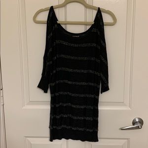 Long Express shirt with should cut outs